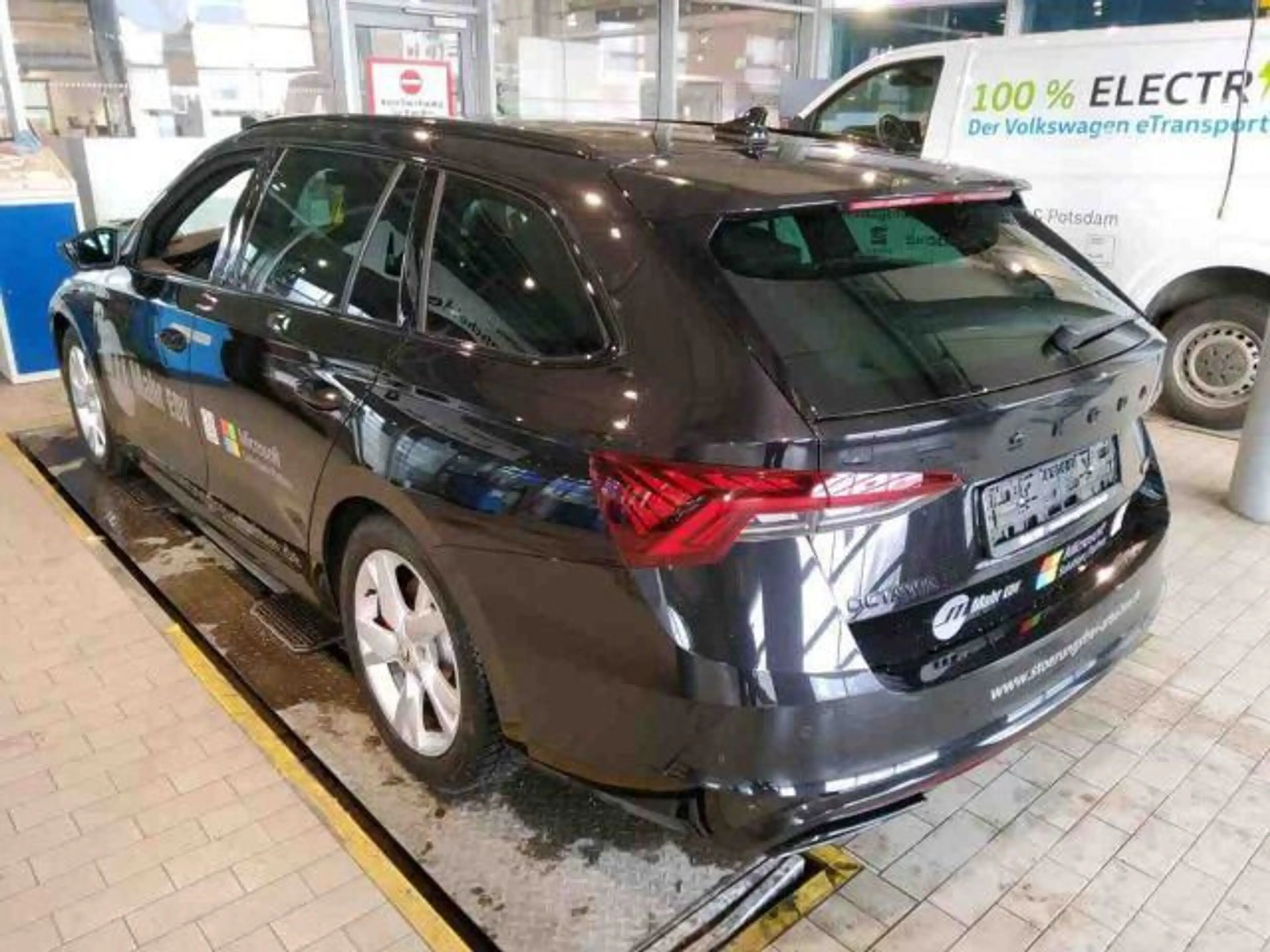 Skoda Octavia Combi RS 2.0 TSI DSG EDITION*MATRIX*AHK* — photo 5