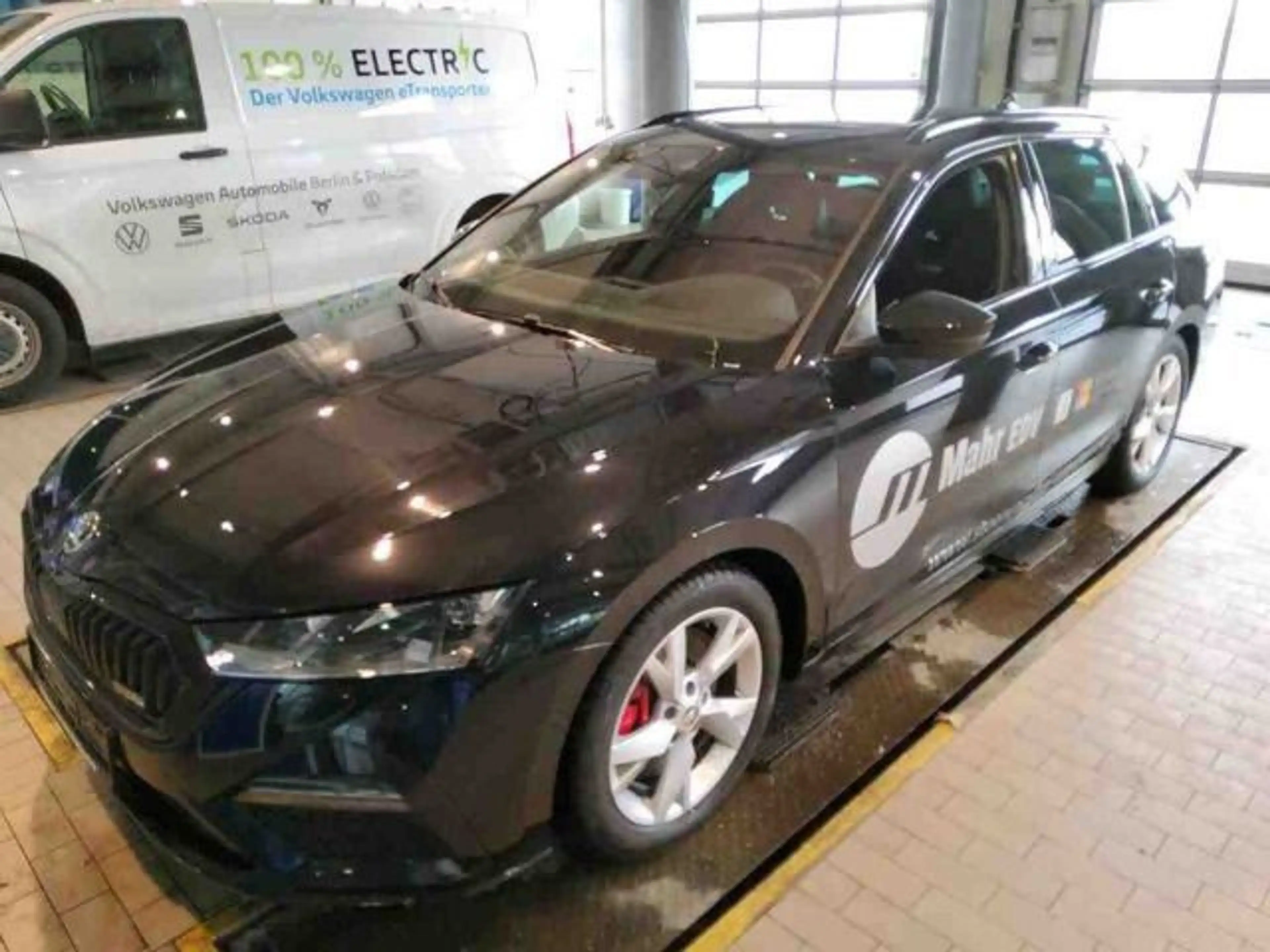 Skoda Octavia Combi RS 2.0 TSI DSG EDITION*MATRIX*AHK* — photo 2