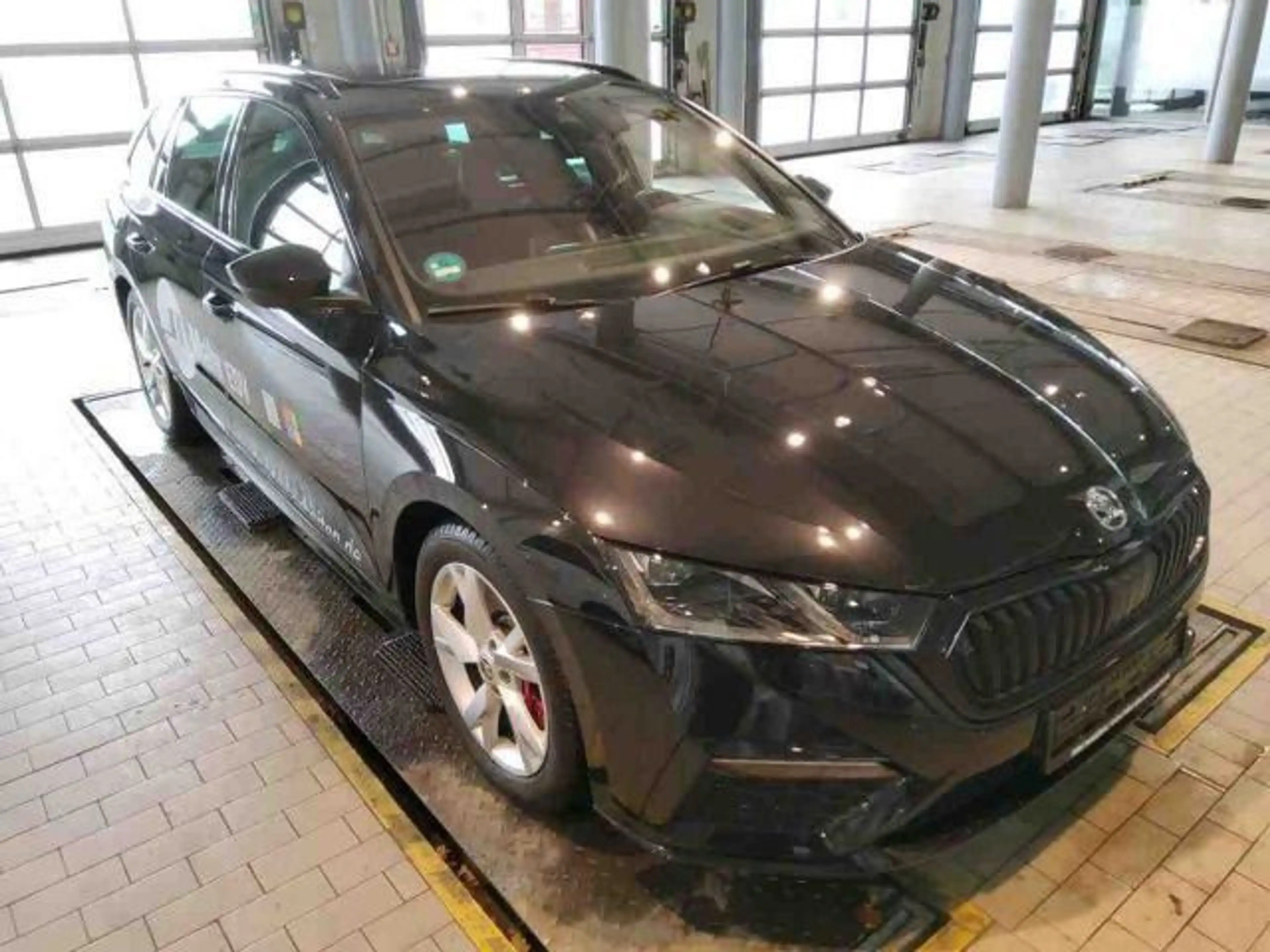 Skoda Octavia Combi RS 2.0 TSI DSG EDITION*MATRIX*AHK* — photo 4