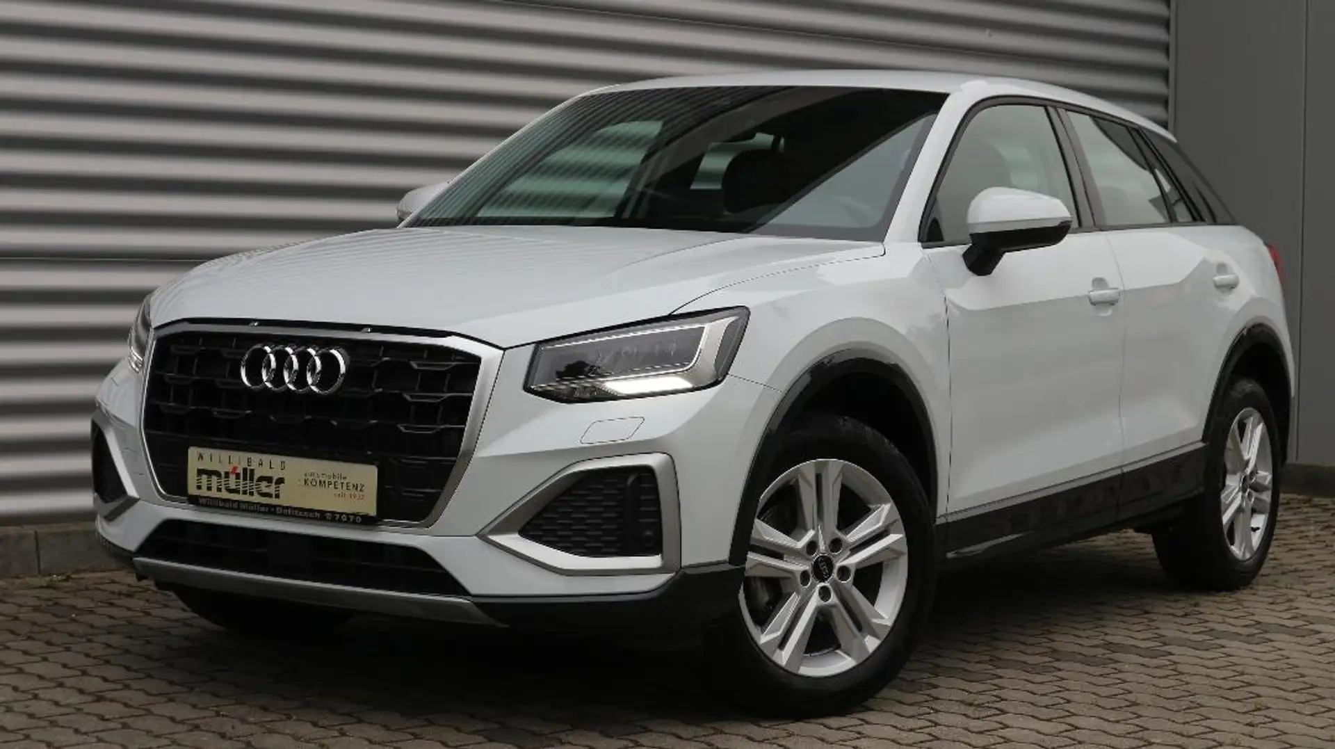 Audi Q2 Advanced Weiß - 1