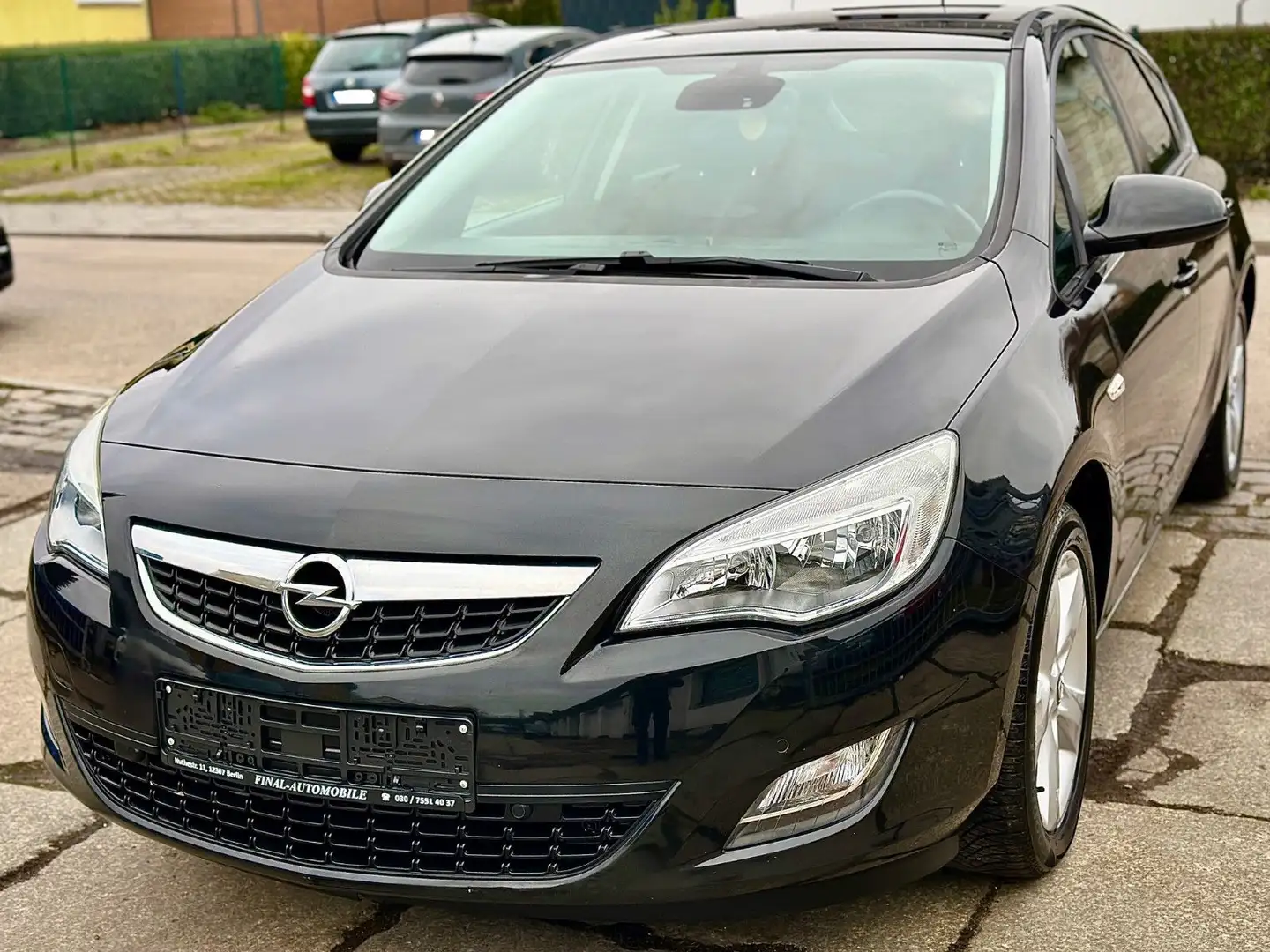 Opel Astra J 1.6 Design-Edition 5-trg. Lim. * 1.-Hand Nero - 2