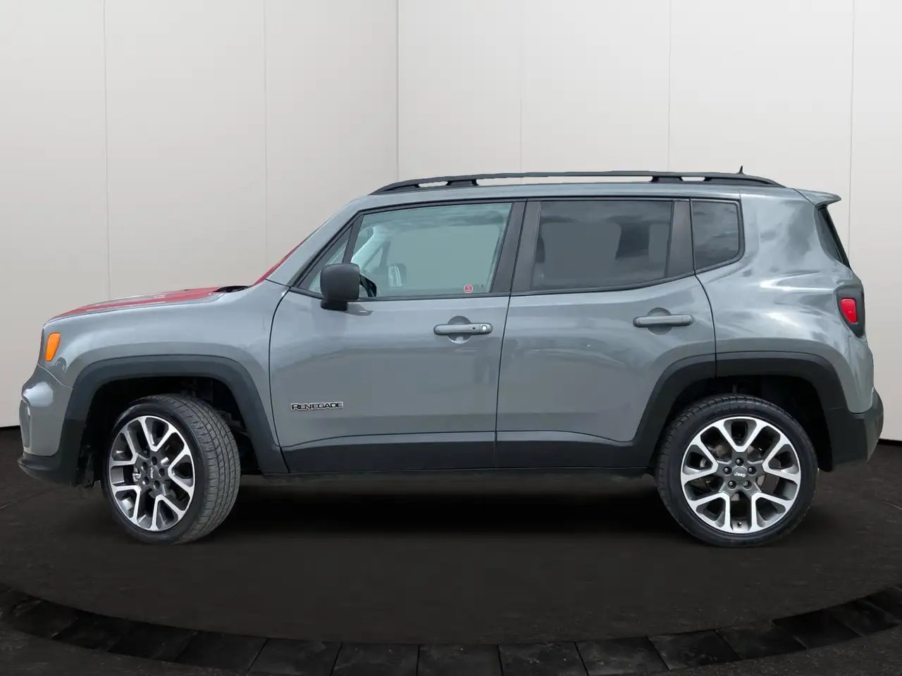 Jeep Renegade снимка Jeep Renegade