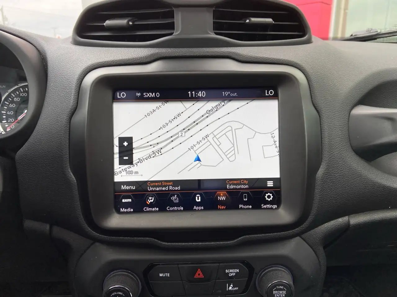 Jeep Renegade снимка Jeep Renegade