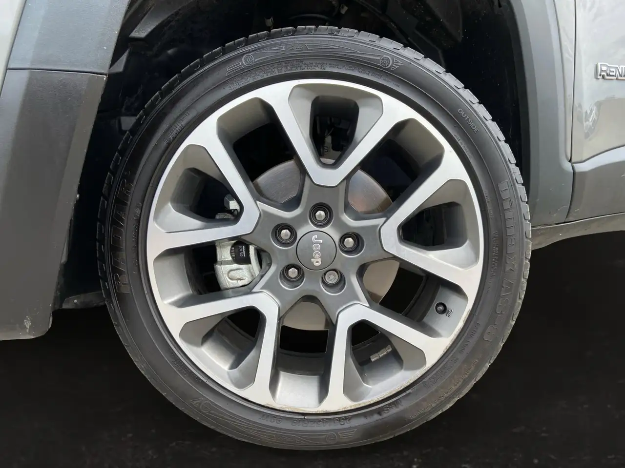 Jeep Renegade снимка Jeep Renegade