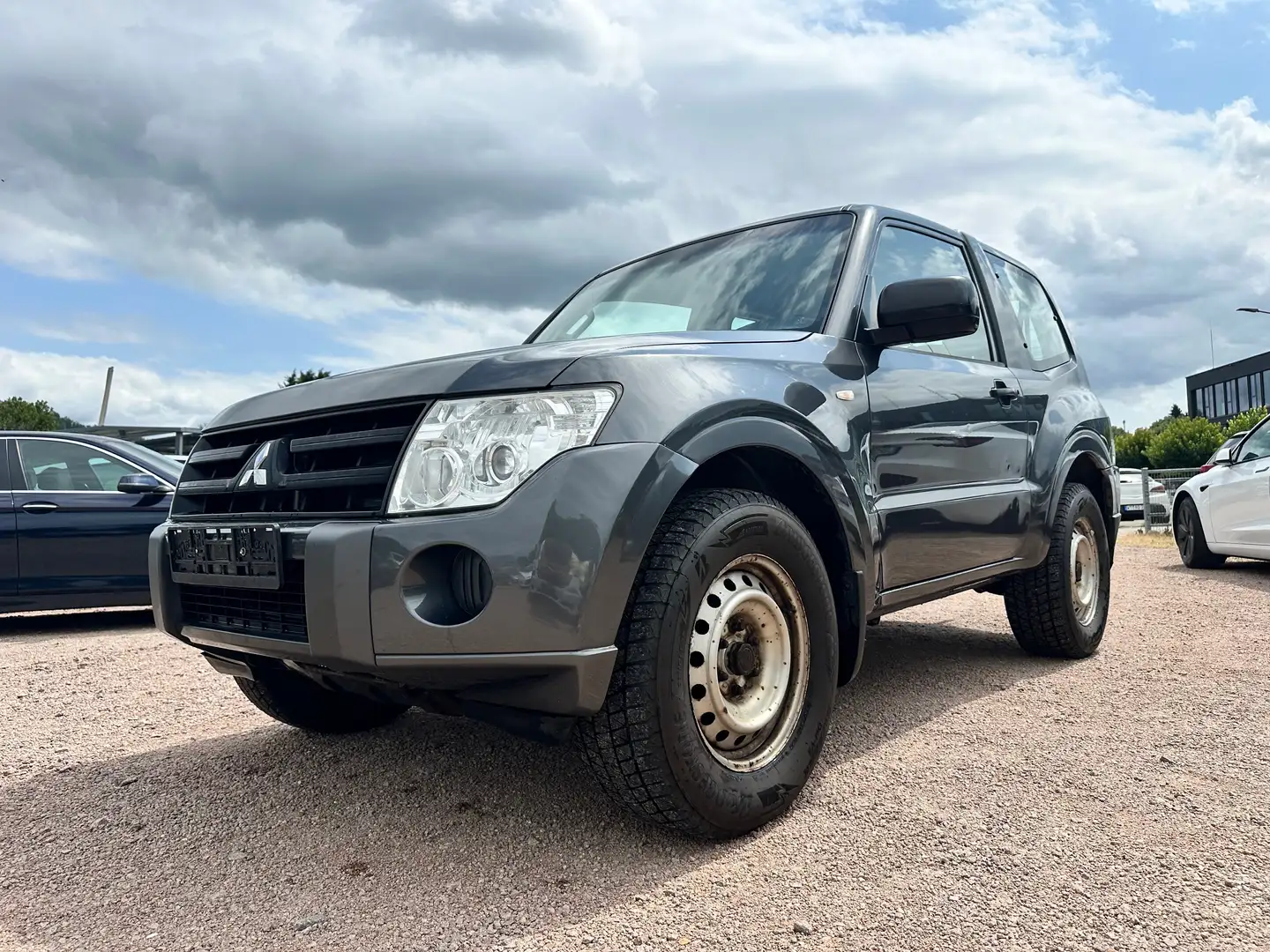 Mitsubishi Pajero 3.2 DI-D Inform (3-trg.)*HU NEU*1.HAND* Grey - 1