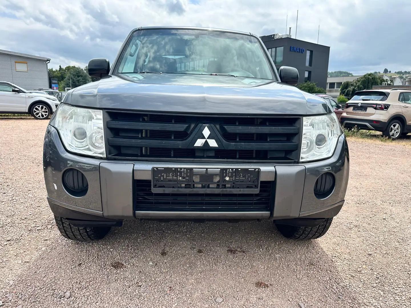 Mitsubishi Pajero 3.2 DI-D Inform (3-trg.)*HU NEU*1.HAND* Grey - 2