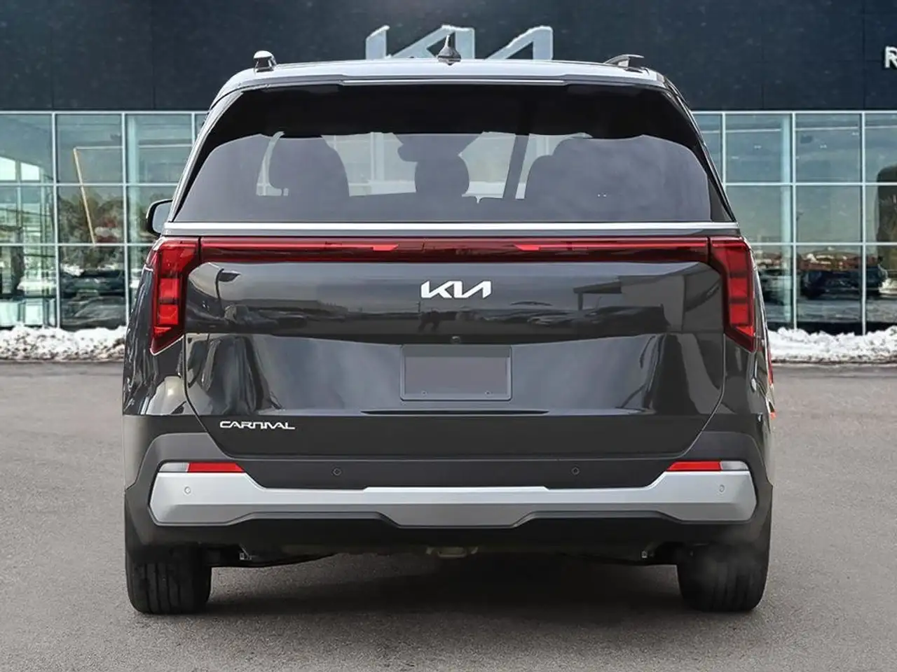 Kia Carnival снимка Kia Carnival