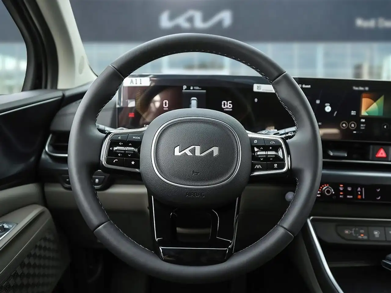 Kia Carnival снимка Kia Carnival