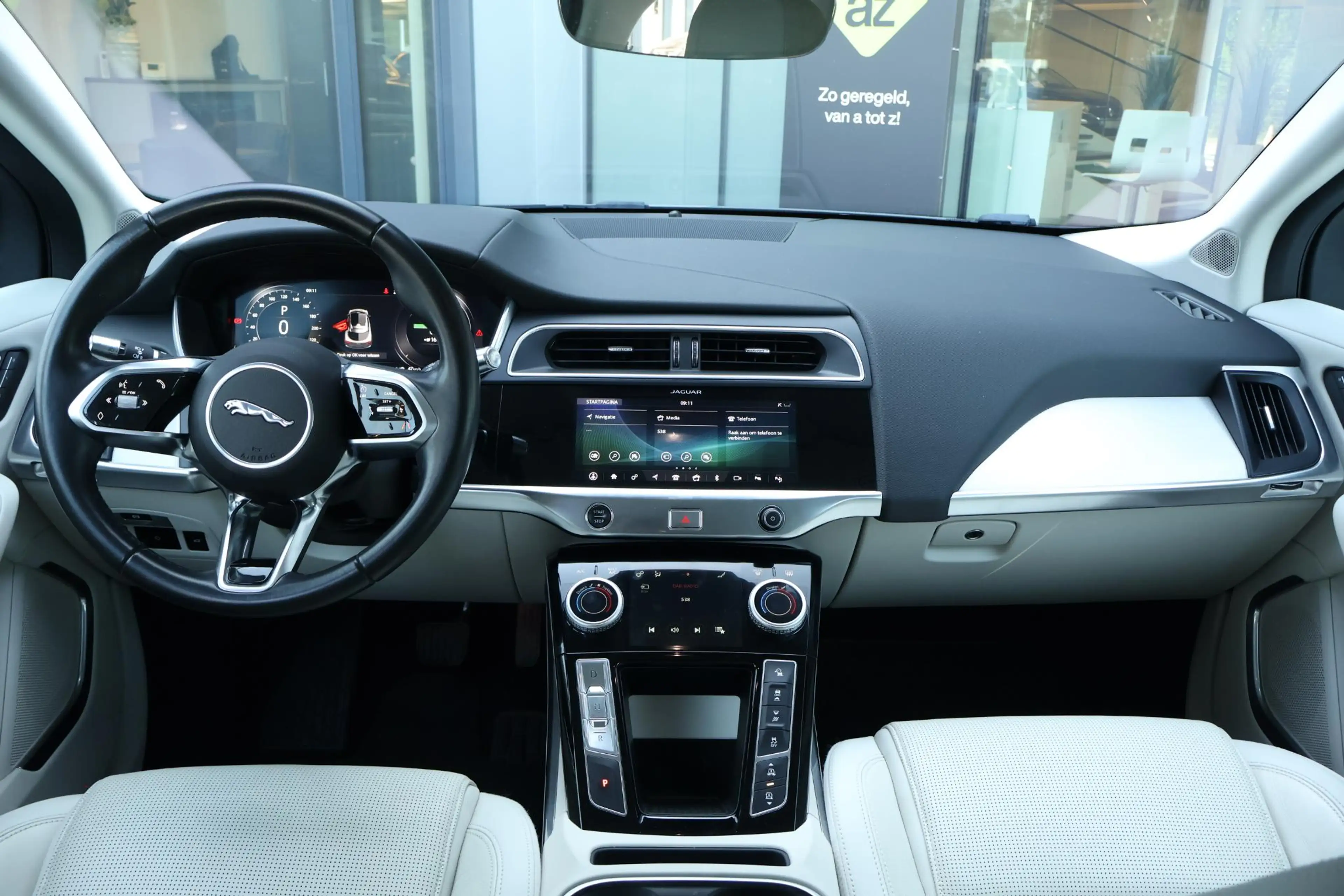 Jaguar I-Pace EV400 SE 90 kWh / DAB / Adaptive cruise / Luchtver — photo 15