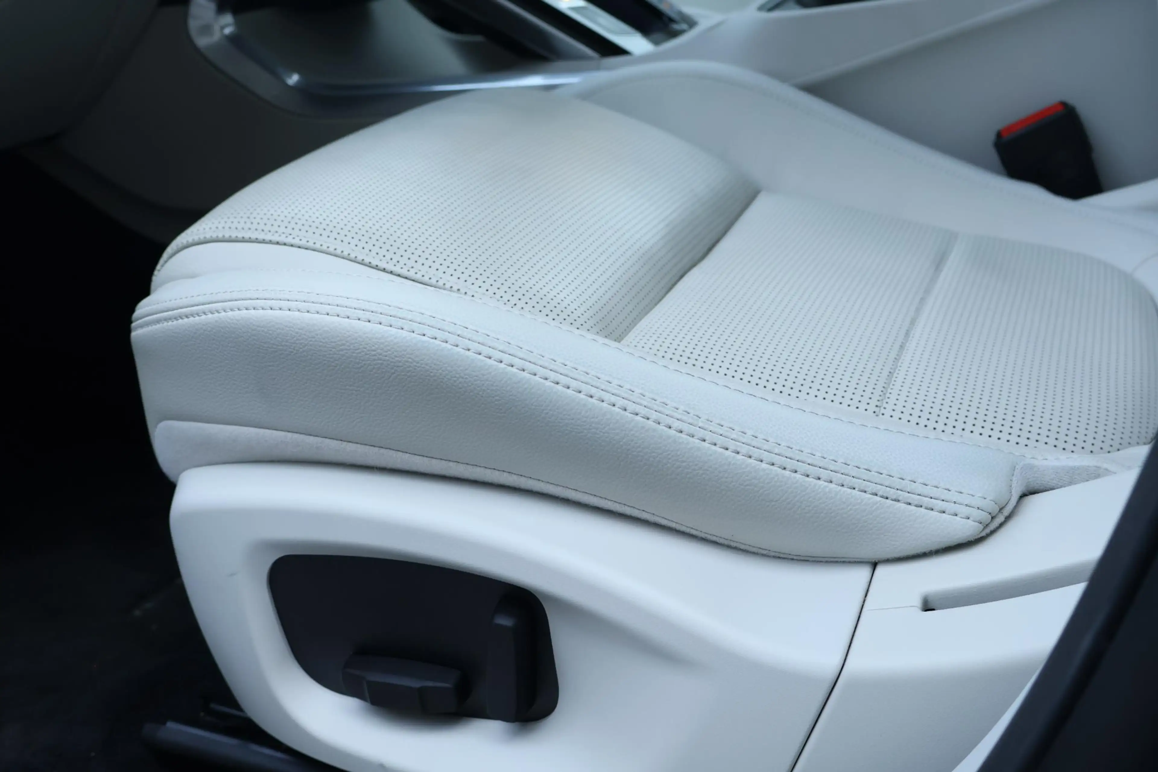 Jaguar I-Pace EV400 SE 90 kWh / DAB / Adaptive cruise / Luchtver — photo 12