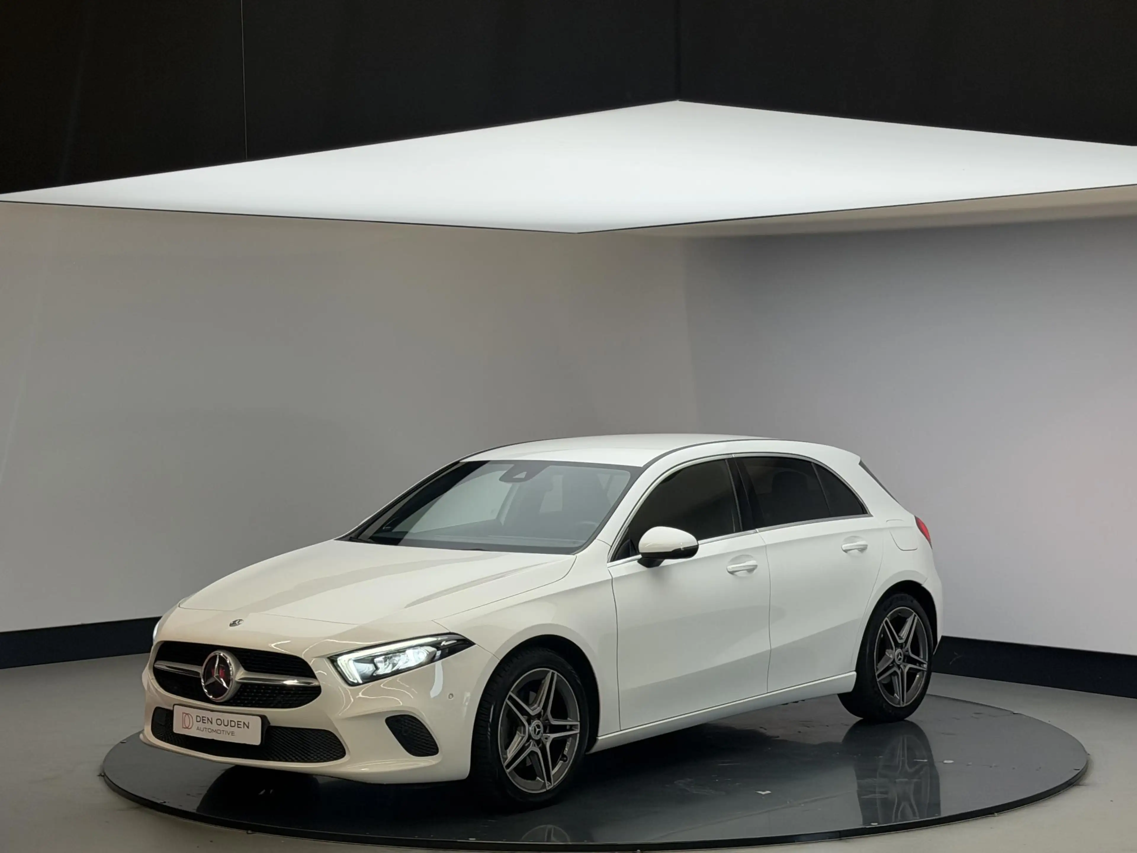 Mercedes-Benz A 200 Business Solution | 18 '' AMG wielen | Burmerster — photo 9