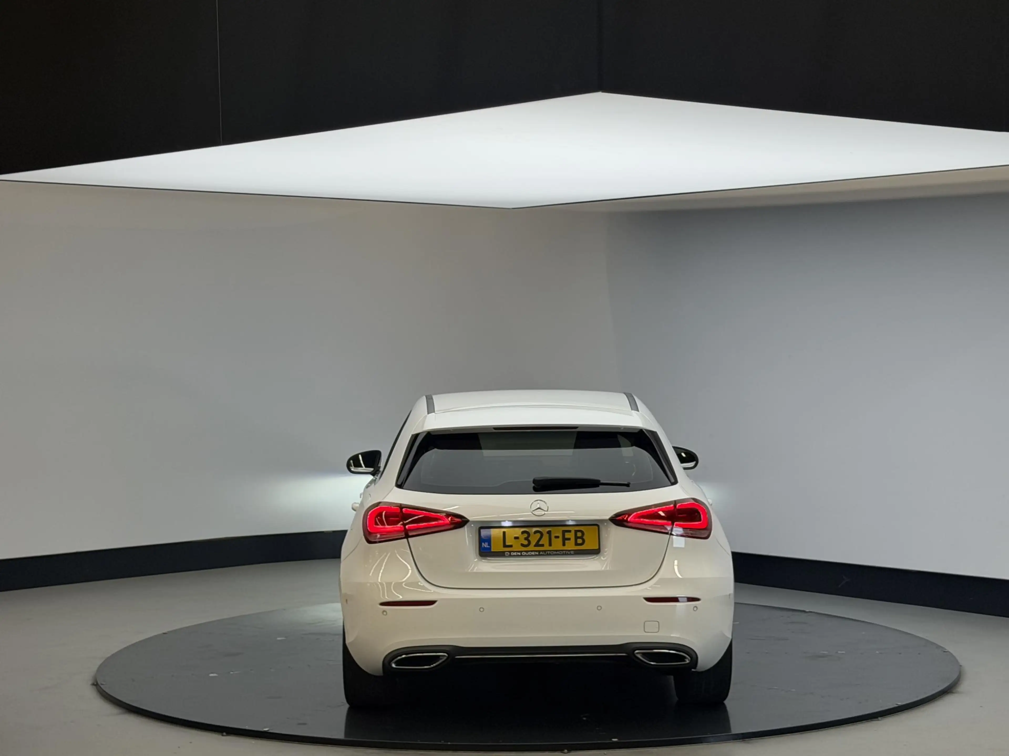 Mercedes-Benz A 200 Business Solution | 18 '' AMG wielen | Burmerster — photo 11