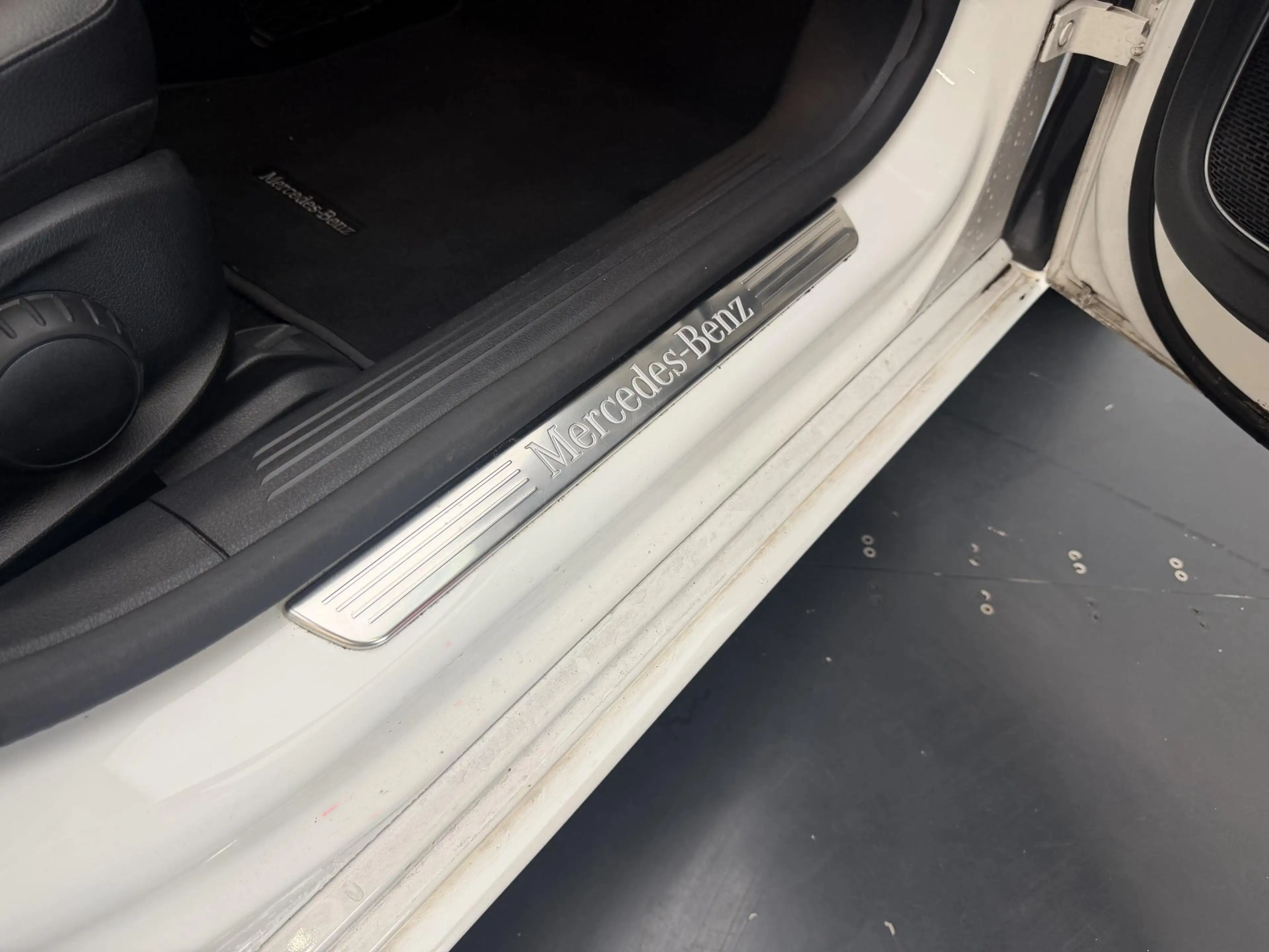 Mercedes-Benz A 200 Business Solution | 18 '' AMG wielen | Burmerster — photo 15