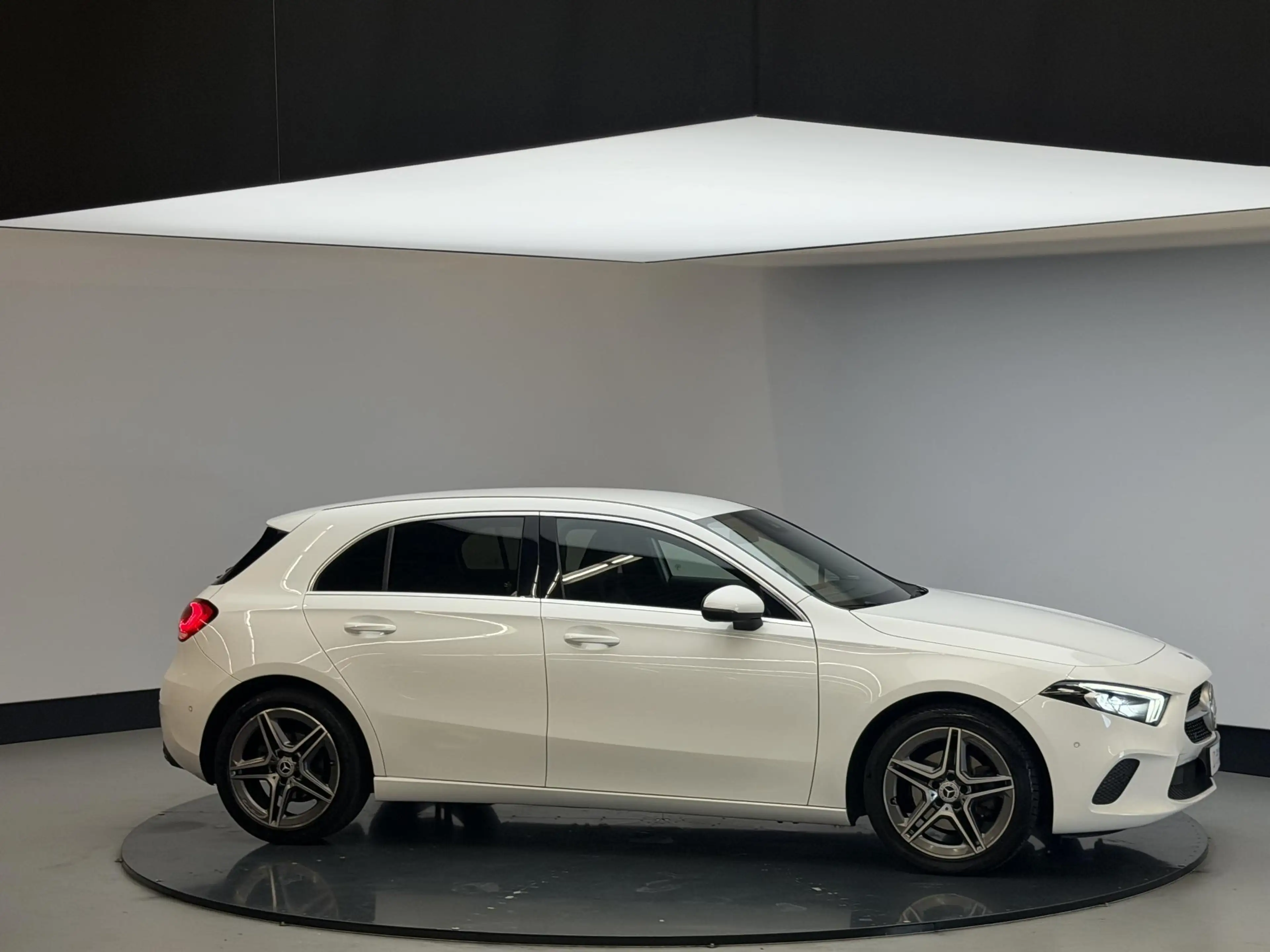 Mercedes-Benz A 200 Business Solution | 18 '' AMG wielen | Burmerster — photo 13