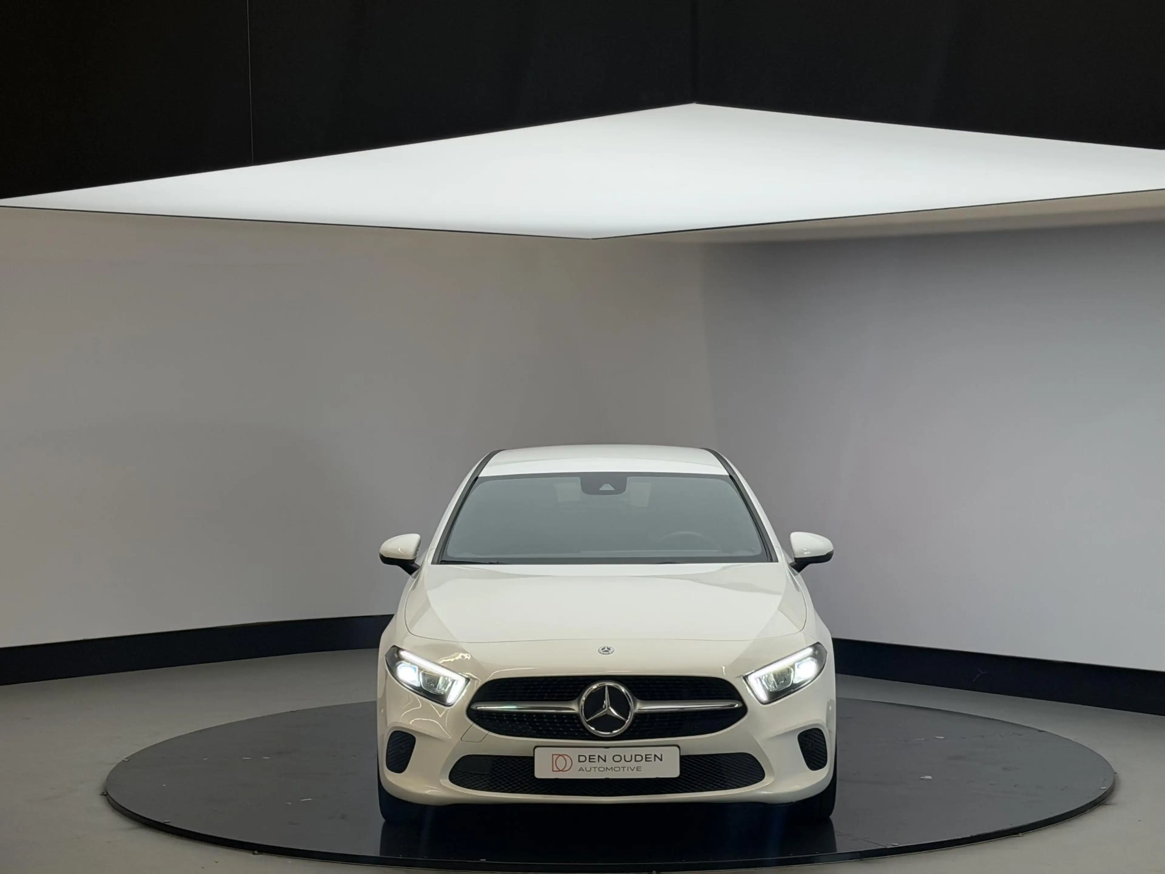 Mercedes-Benz A 200 Business Solution | 18 '' AMG wielen | Burmerster — photo 12