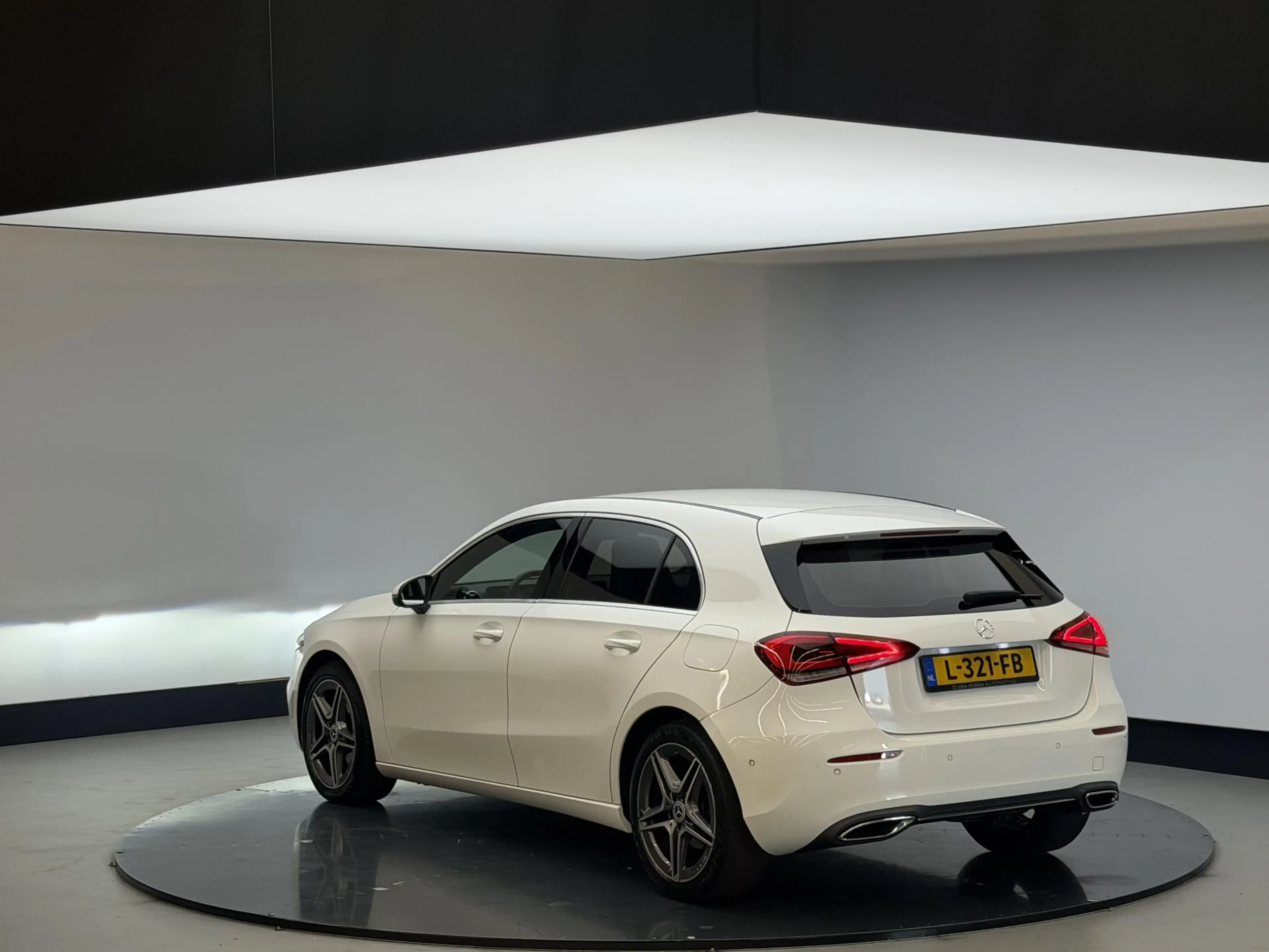 Mercedes-Benz A 200 Business Solution | 18 '' AMG wielen | Burmerster — photo 2