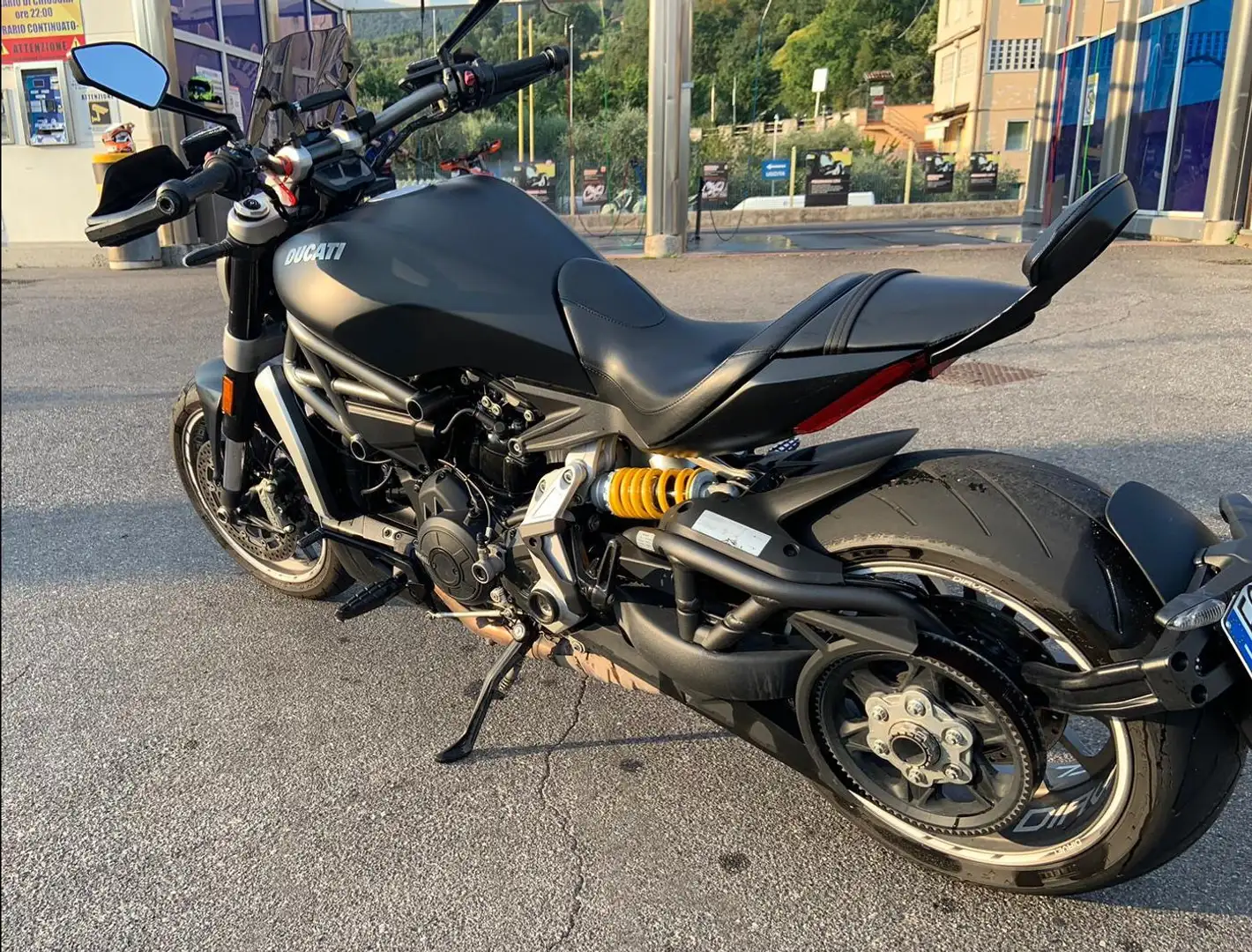 Ducati XDiavel crna - 1