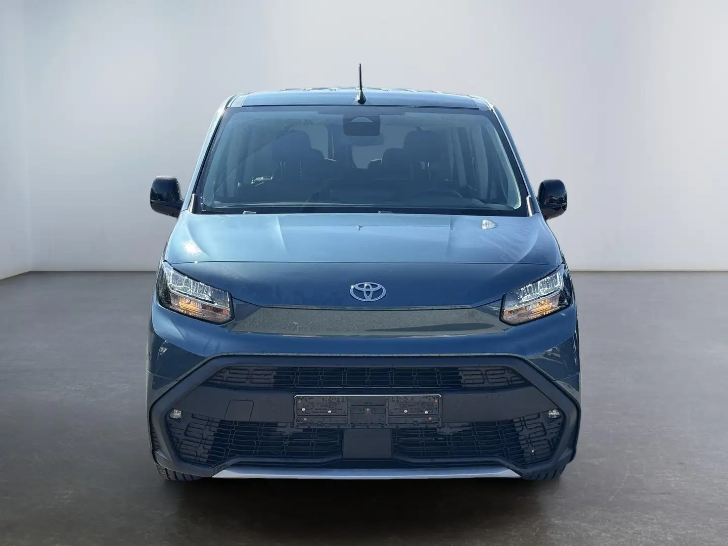 Toyota Proace City Verso 1,2 L2 Business 7 Sitzer Klima Einparkhil... Blau - 2