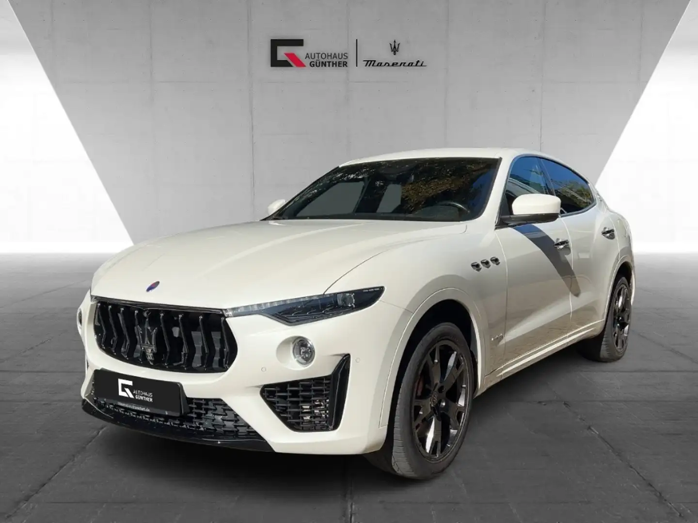 Maserati Levante GranSport Facelift & Maserati Approved Blanc - 1