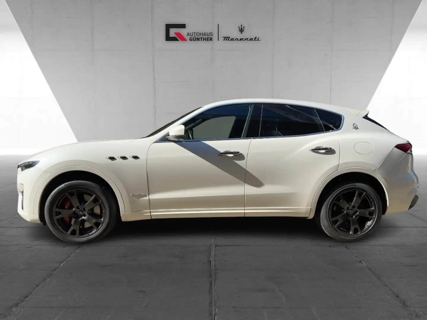 Maserati Levante GranSport Facelift & Maserati Approved Blanc - 2