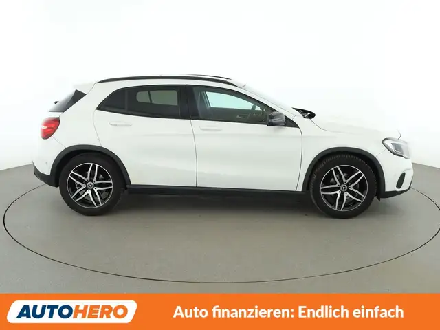 Mercedes-Benz Gla view 7