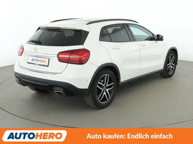 Mercedes-Benz Gla view 6