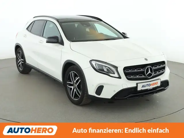 Mercedes-Benz Gla view 8