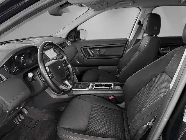 Land Rover Discovery Sport view 7