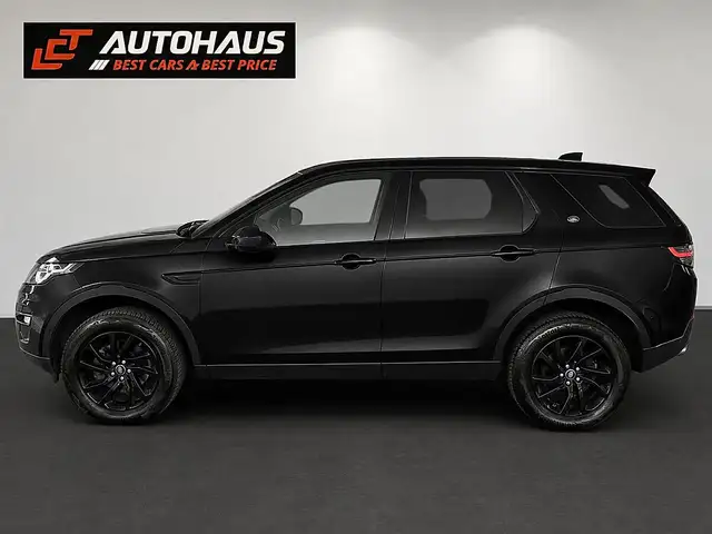 Land Rover Discovery Sport view 2
