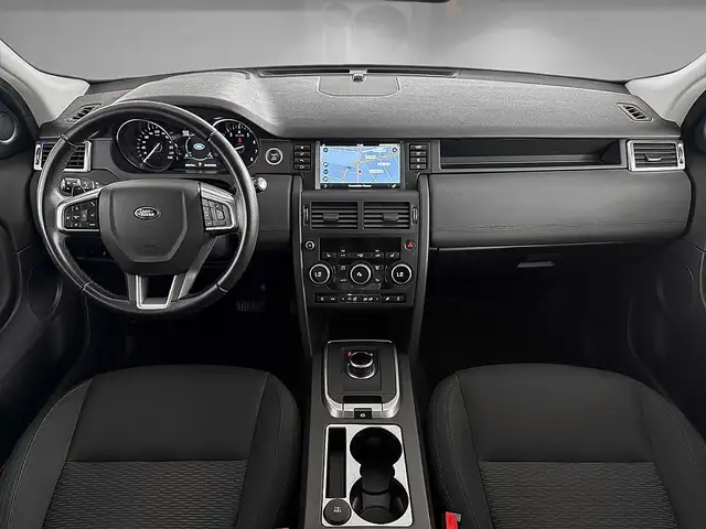 Land Rover Discovery Sport view 9