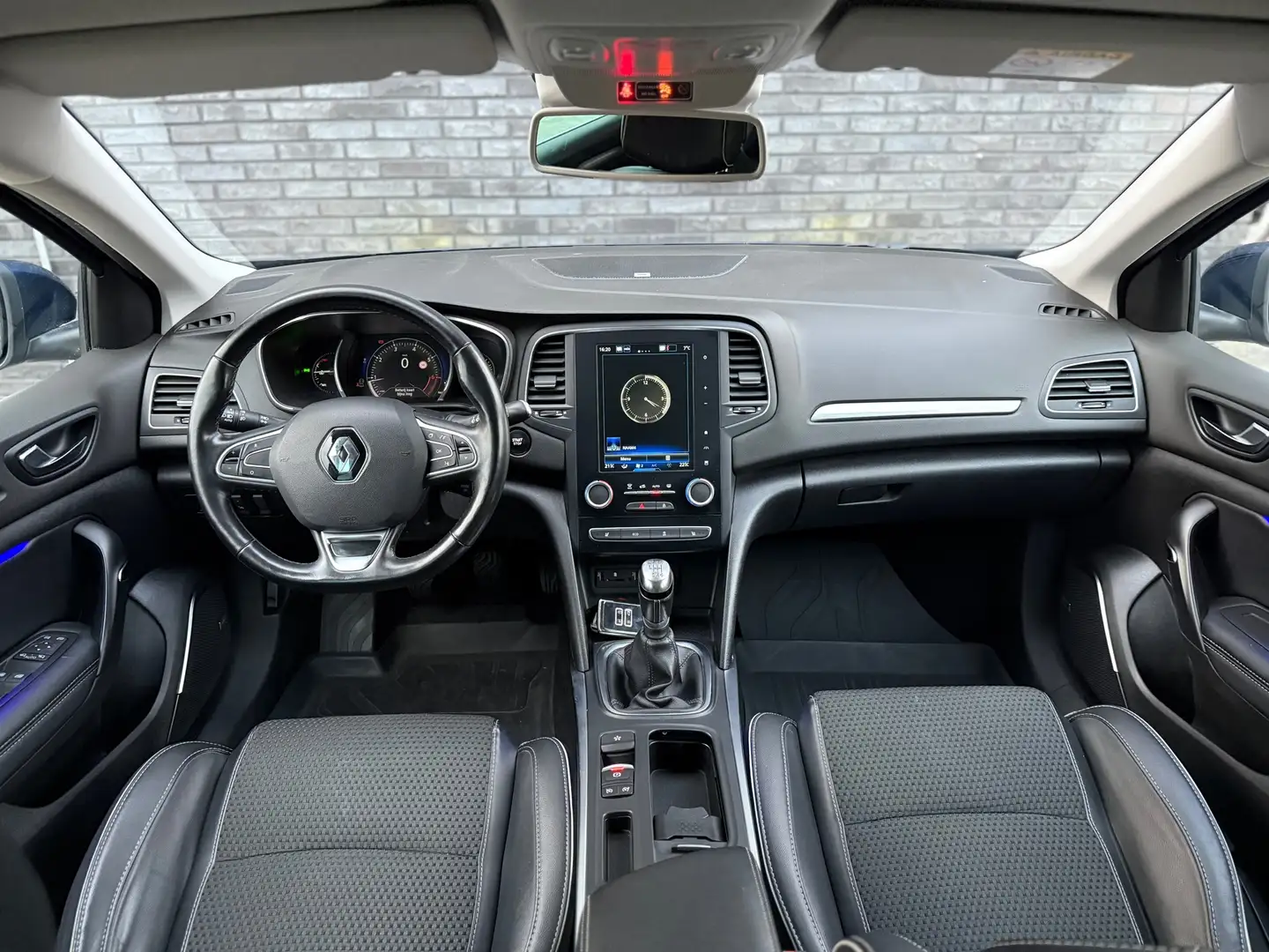 Renault Megane Estate 1.2 TCe 132pk Bose Massage|Camera|Trekhaak| Blau - 2