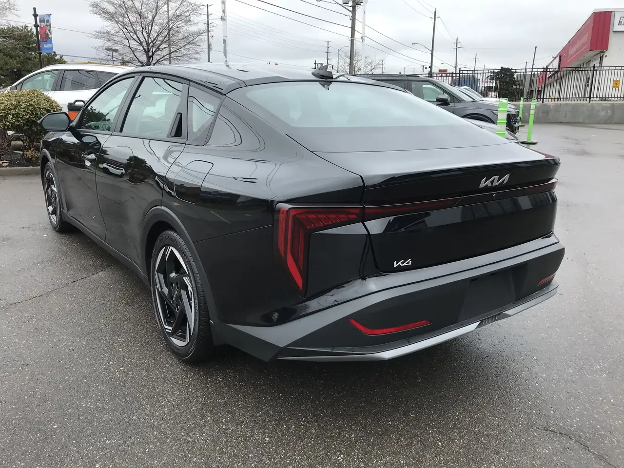 Kia K4 снимка Kia K4