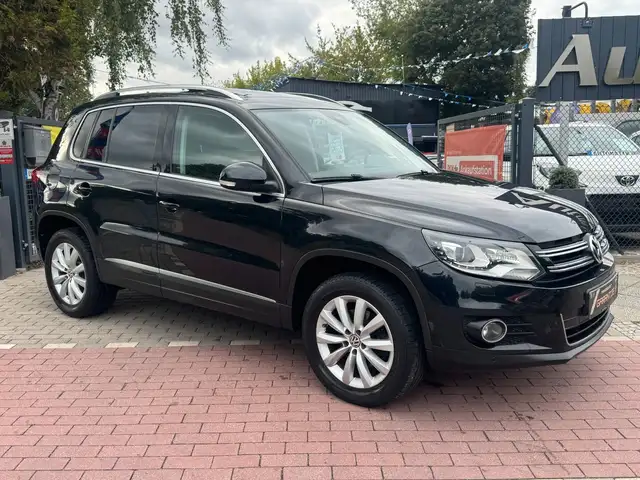 Volkswagen Tiguan 2.0TDI*4x4*Aut.*Leder*Pano*Xenon*Kamera*