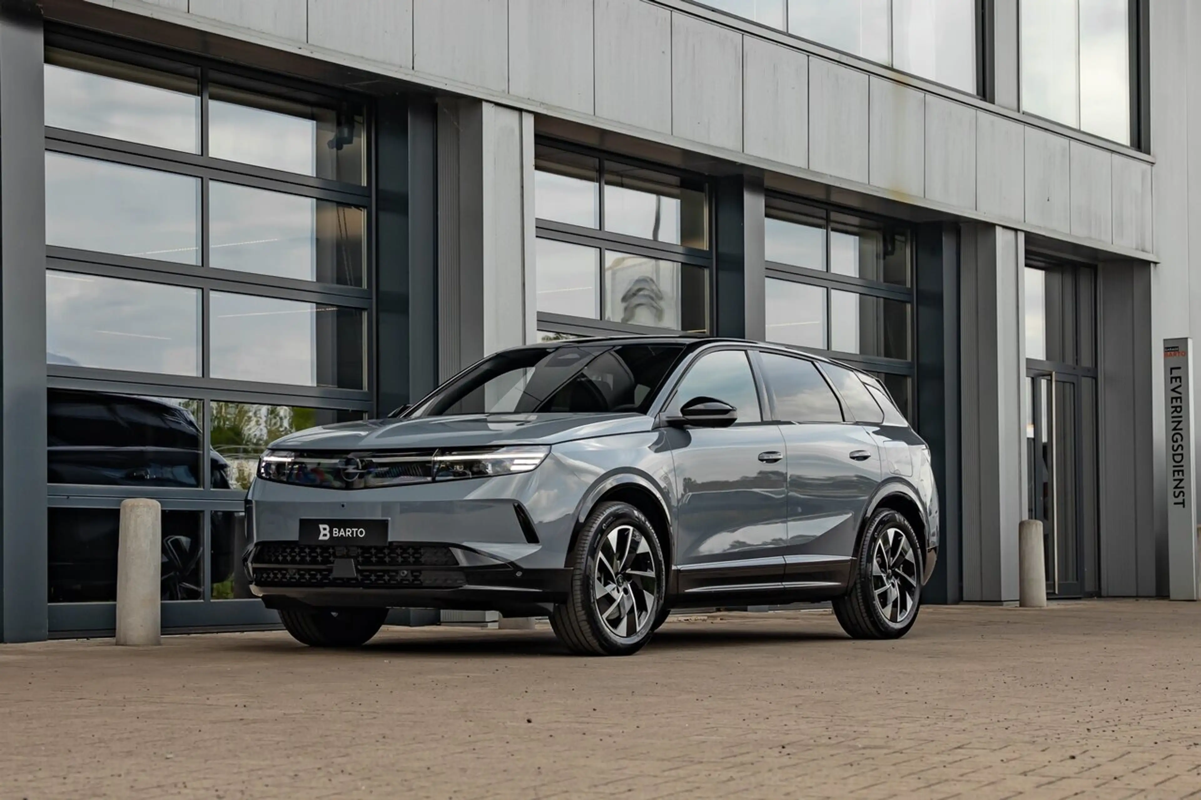Opel Grandland Electr. 213 PK | GS | Alcantara | 360° | Elektr... — photo 2