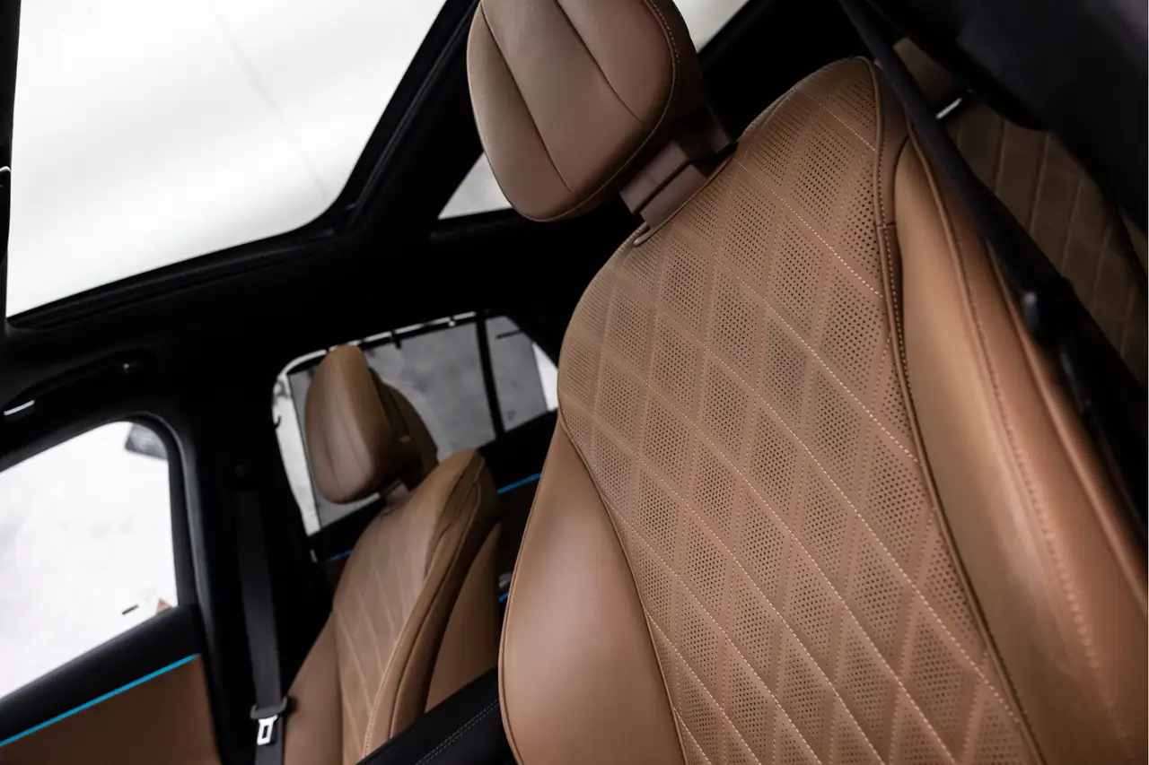 Mercedes-Benz E-Class Estate e AMG Line Hyperscreen Pano Luchtveri, миниатюра 24