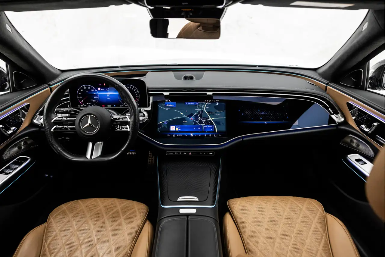 Mercedes-Benz E-Class Estate e AMG Line Hyperscreen Pano Luchtveri, миниатюра 18