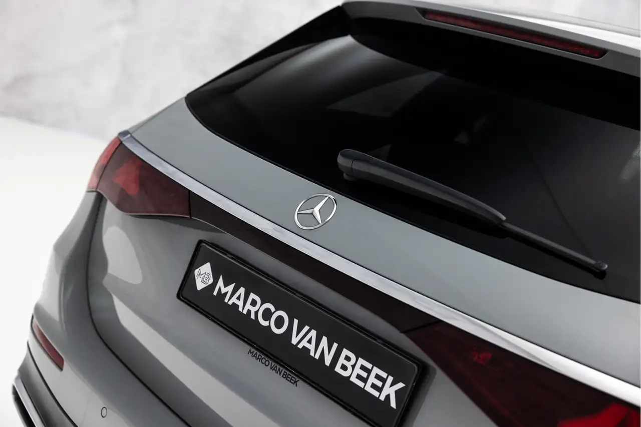 Mercedes-Benz E-Class Estate e AMG Line Hyperscreen Pano Luchtveri, миниатюра 11