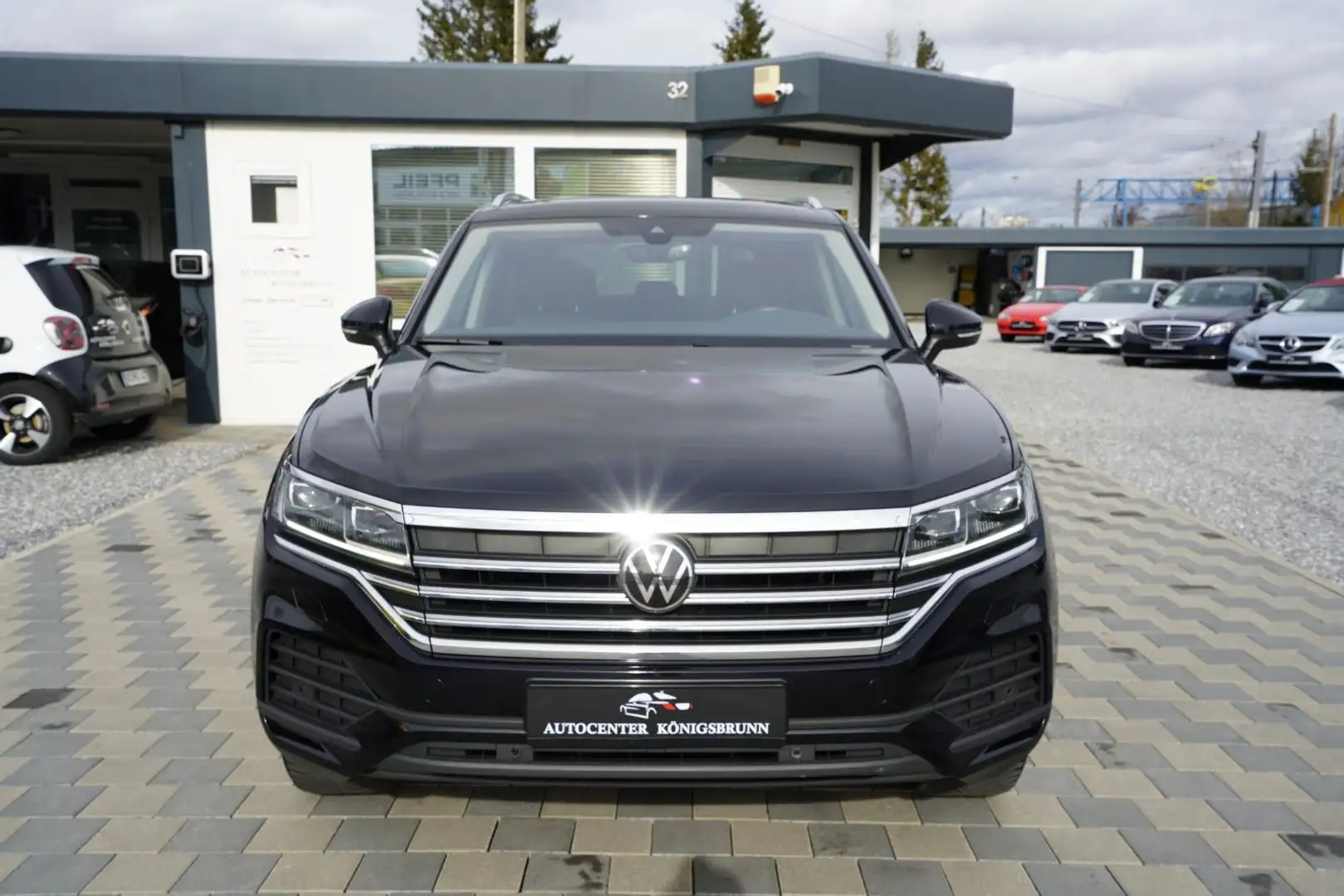 Volkswagen Touareg 3.0 TDI 4Motion*Kamera*ACC*Navi*AHK*SHZ Schwarz - 2