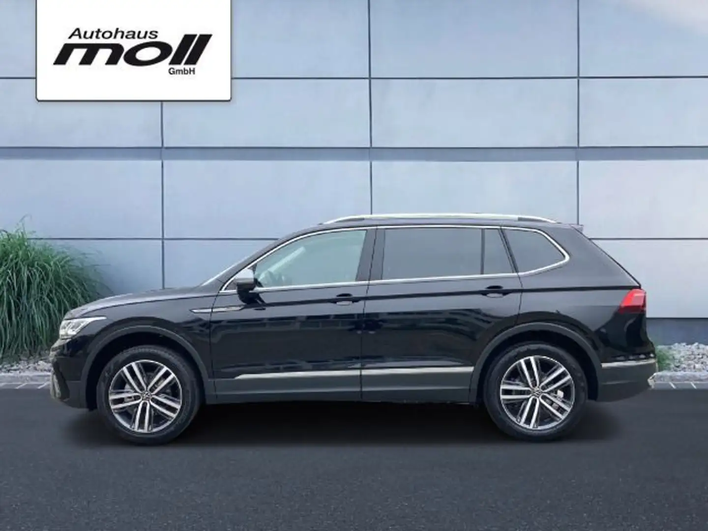 Volkswagen Tiguan Allspace Elegance 2.0 TDI SCR 4 MOTION 11 Schwarz - 2