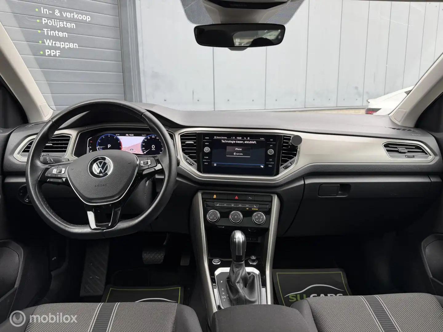 Volkswagen T-Roc 1.5 TSI R-Line|Pano|Virtual|CAM|Keyless|Bli Zwart - 2