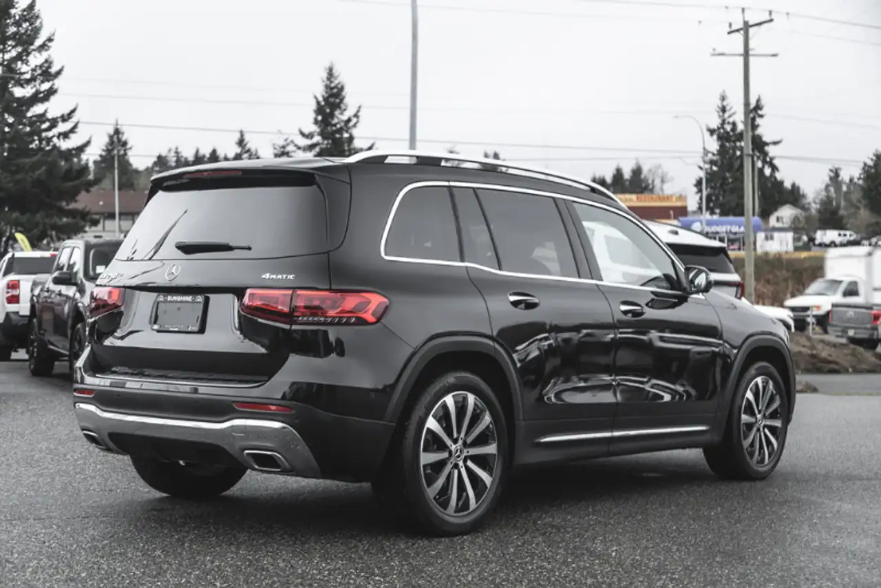 Mercedes-Benz GLB снимка Mercedes-Benz GLB
