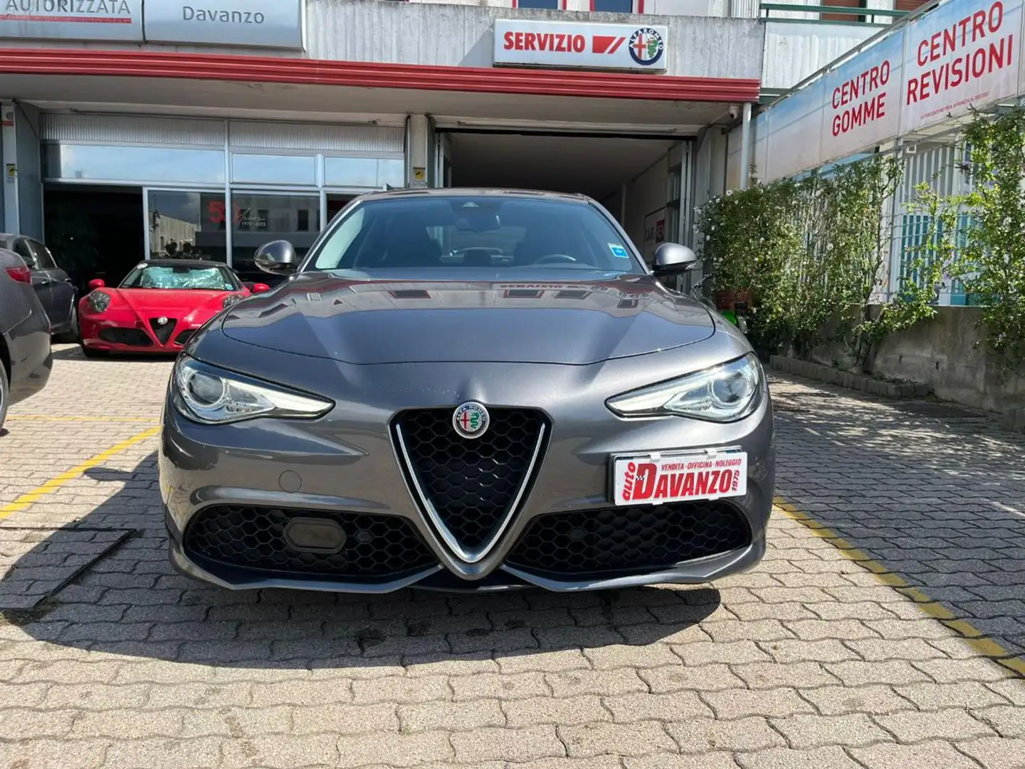 Alfa Romeo Giulia 2.2 Turbodiesel 210 CV AT8 AWD Q4 Veloce Grigio - 2
