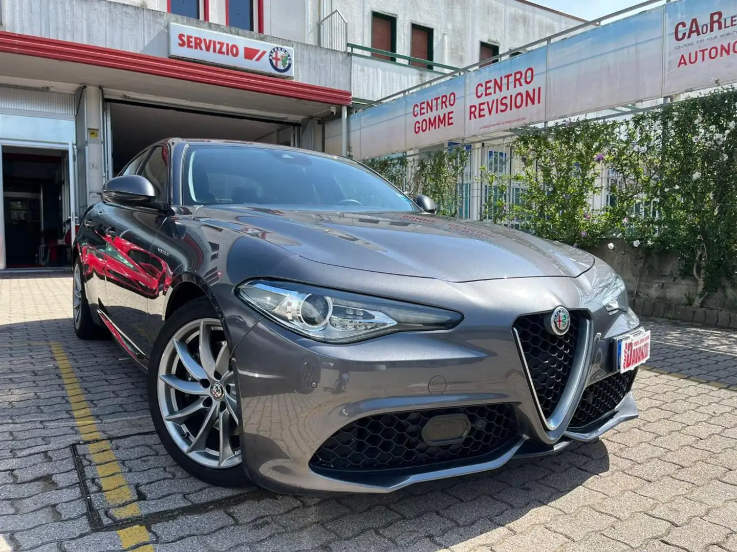 Alfa Romeo Giulia 2.2 Turbodiesel 210 CV AT8 AWD Q4 Veloce Grigio - 1
