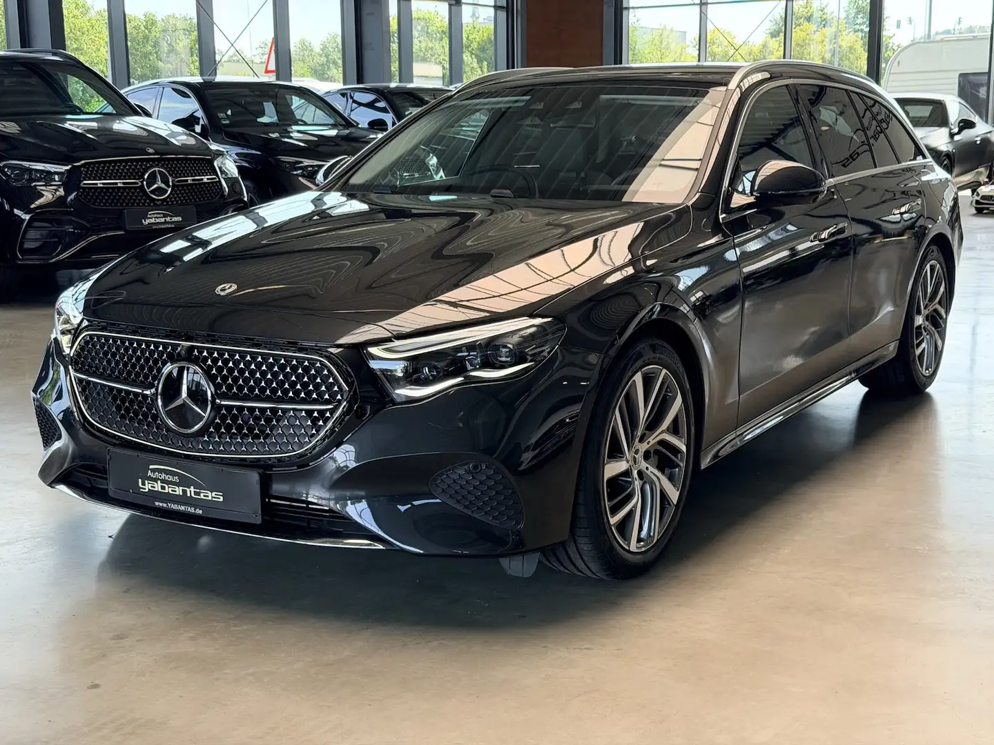 MERCEDES-BENZ Clasa E