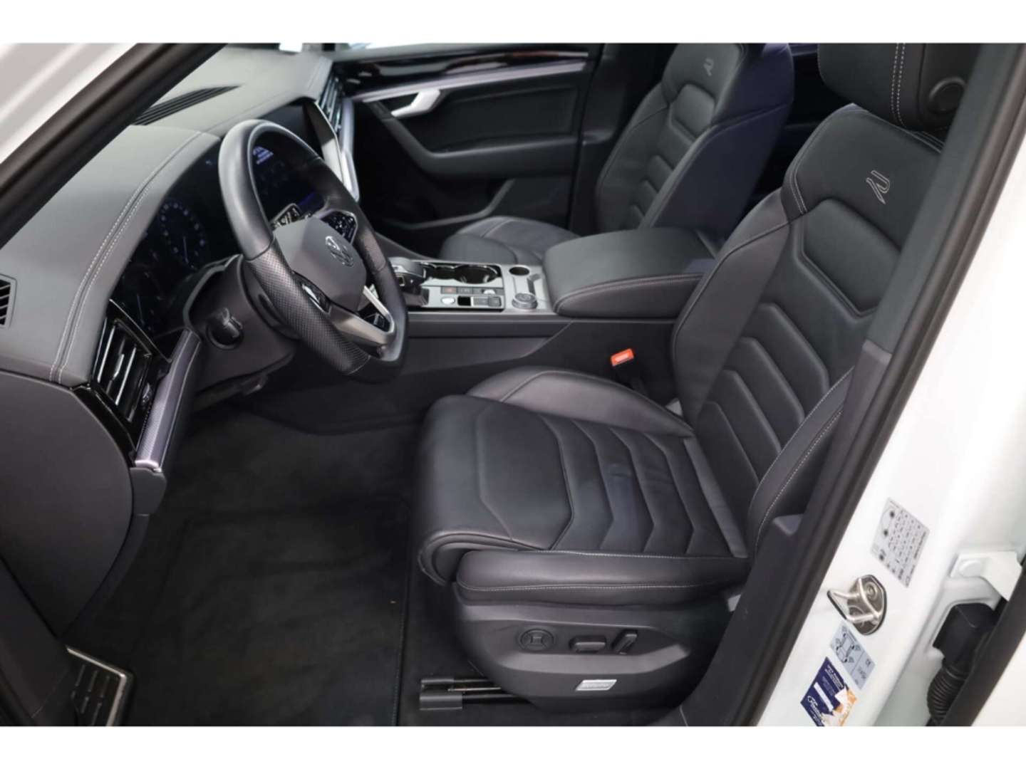 Volkswagen Touareg TDI 4Motion R-Line -  - Joinsteer - #4