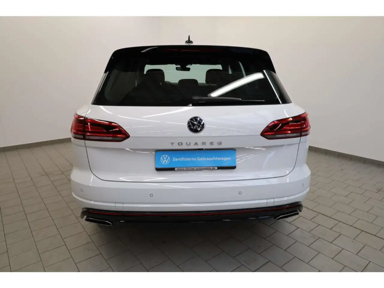 Volkswagen Touareg 3.0 TDI V6 4Motion R-Line DCP/NAV//LED 5