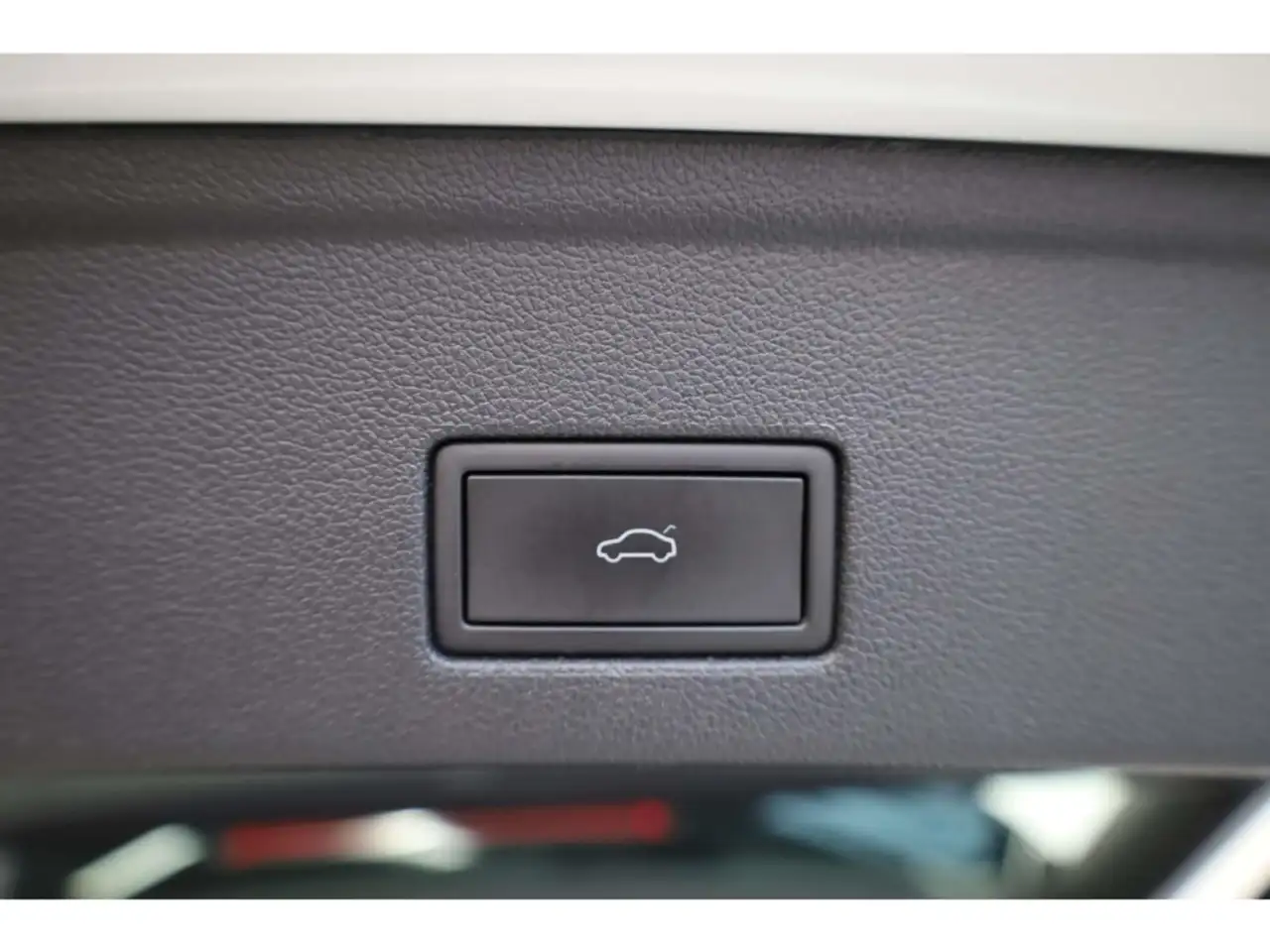 Volkswagen Touareg 3.0 TDI V6 4Motion R-Line DCP/NAV//LED 17