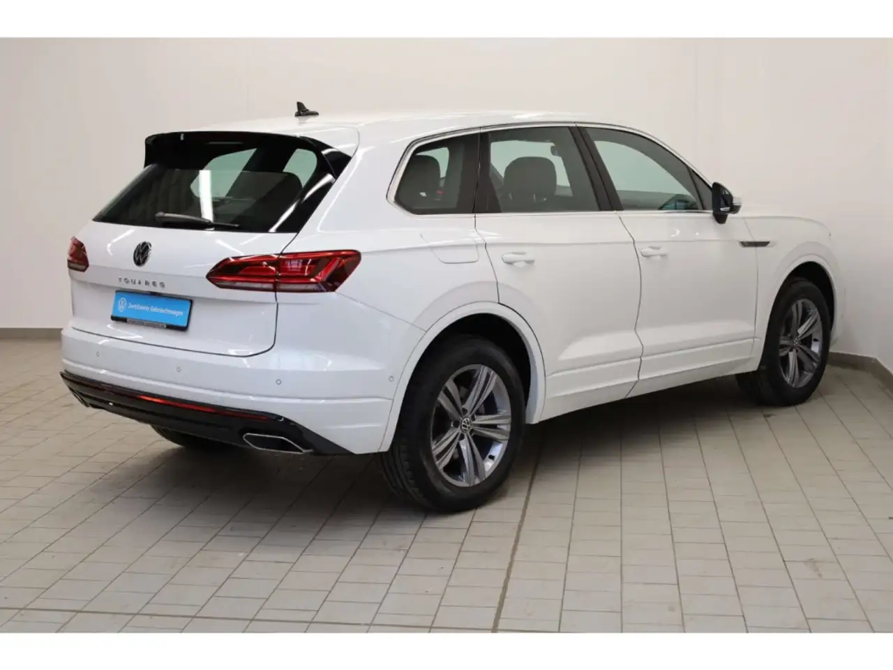 Volkswagen Touareg 3.0 TDI V6 4Motion R-Line DCP/NAV//LED 4