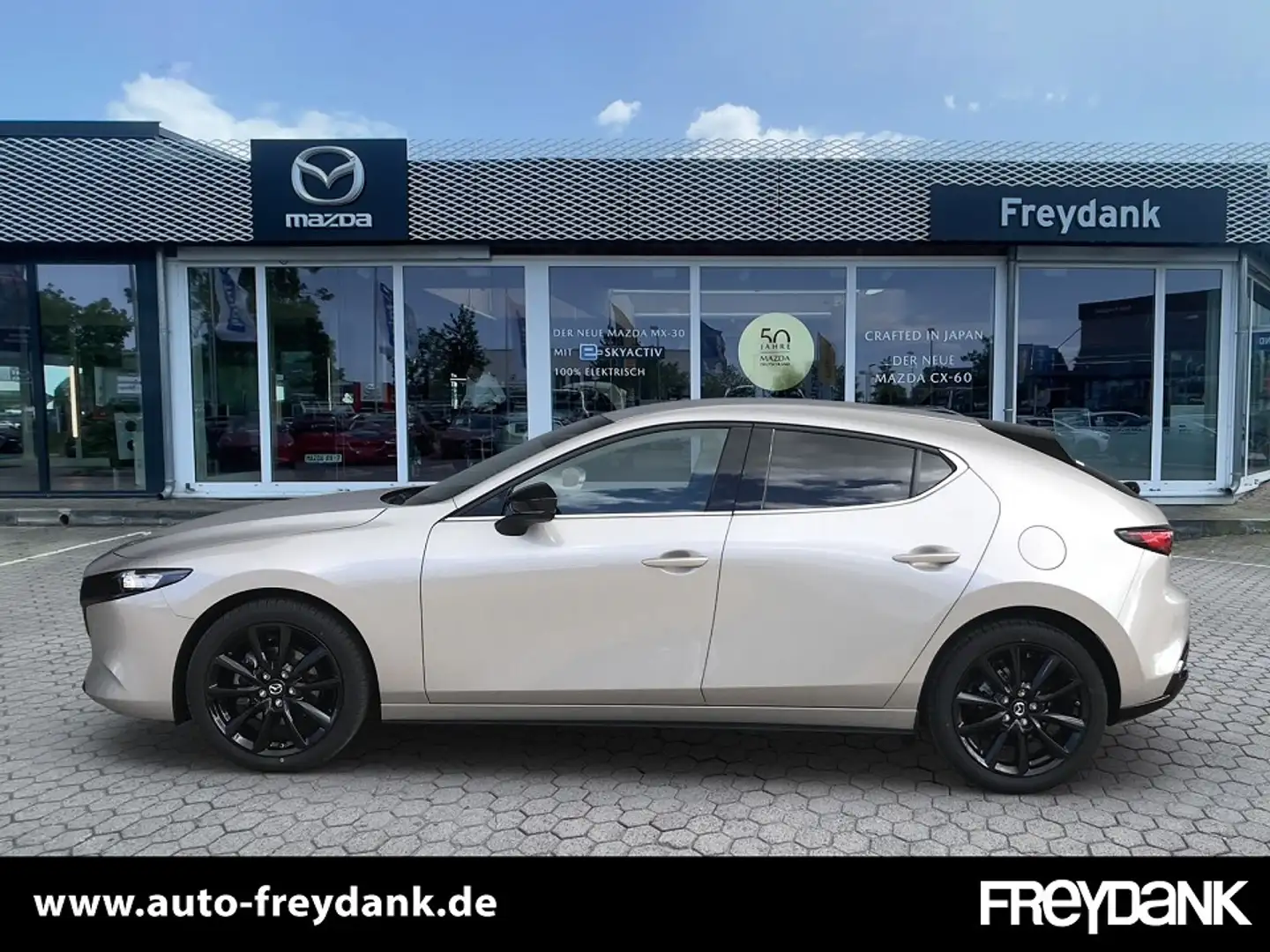 Mazda 3 2.5L e-SKYACTIV G 140ps Homura Silber - 2