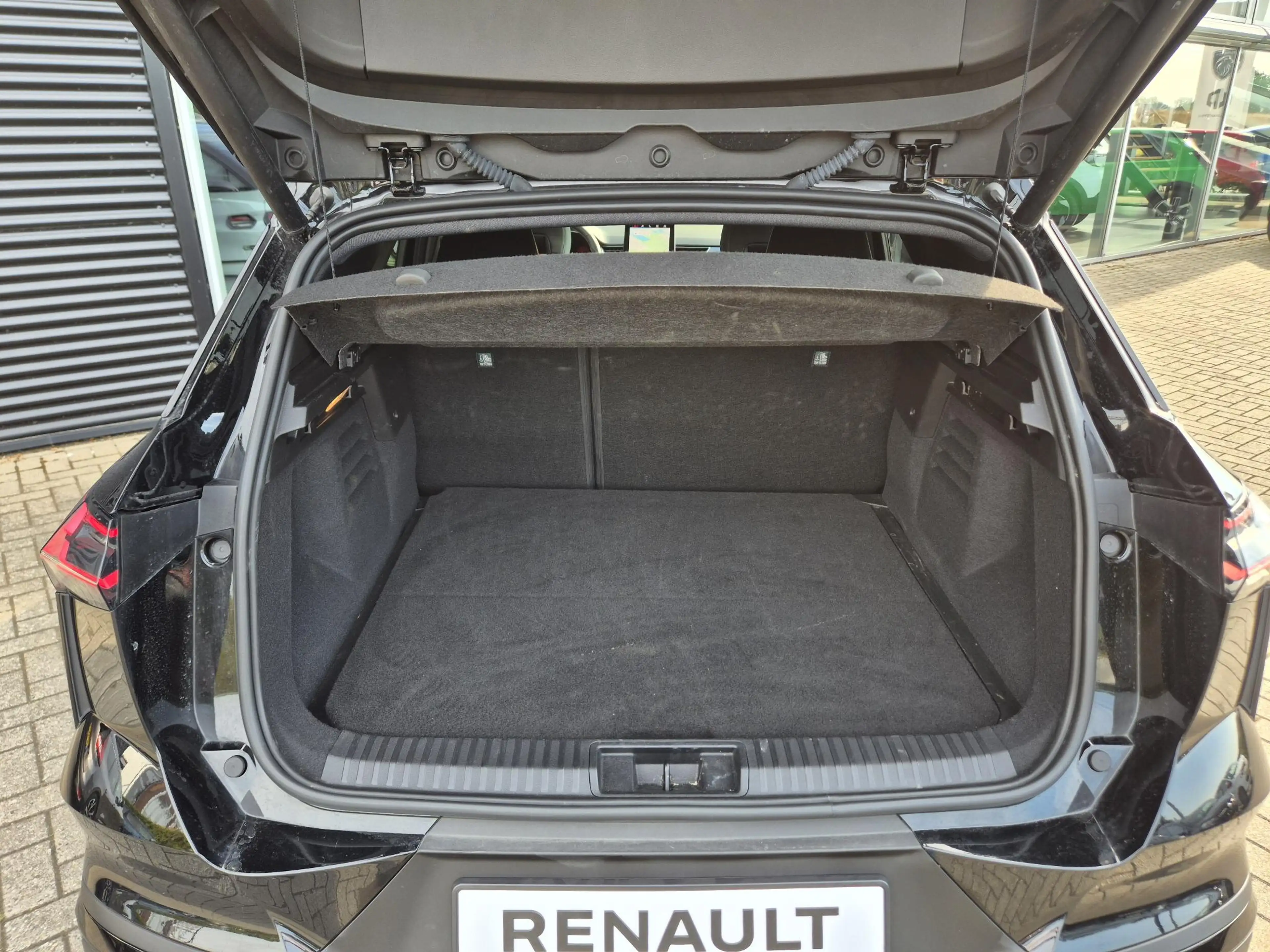 Renault Symbioz 1.8 E-Tech full hybrid 160 esprit Alpine Solarbay — photo 31